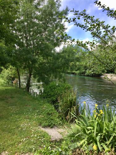 Le Pont Des Aubes – L'Isle-sur-la-Sorgue