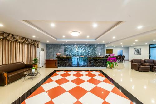 Lobi, Aurora Suvarnabhumi in Bang Bo