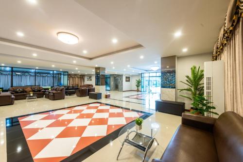Lobi, Aurora Suvarnabhumi in Bang Bo