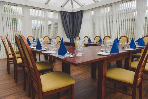 Sunninghill Hotel - image 5