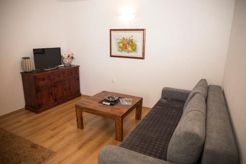 SkyLine apartments - image 12
