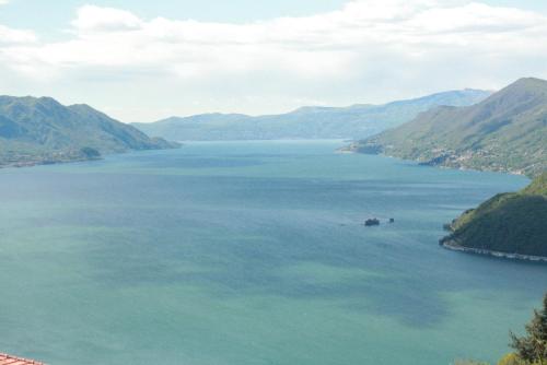  Vista Lago in Maccagno Superiore