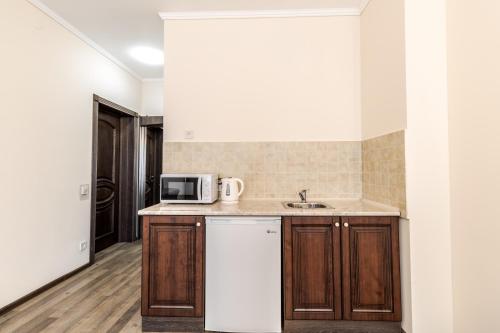 Opera House Apartment 1 - image 3