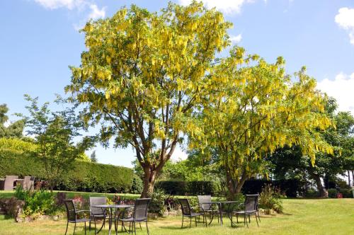 Bridleways Guesthouse & Holiday Homes