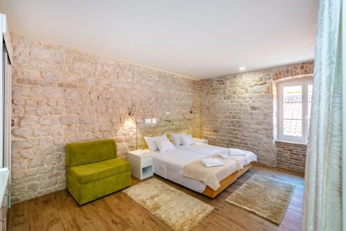  Idassa Atrium in Zadar