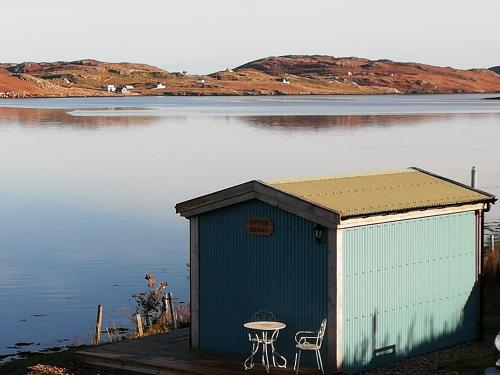 Otter Bothy in Carloway