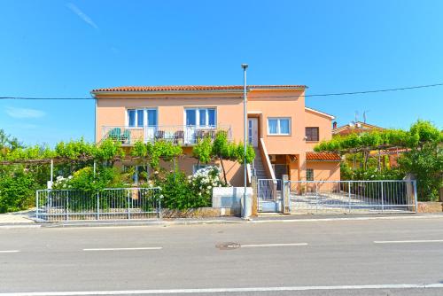 Apartments Vili 351 - image 2