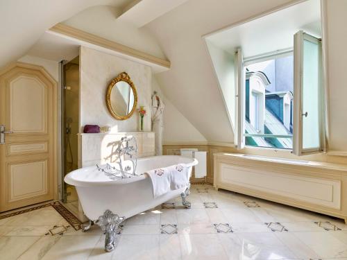 Le Meurice – Dorchester Collection - image 13