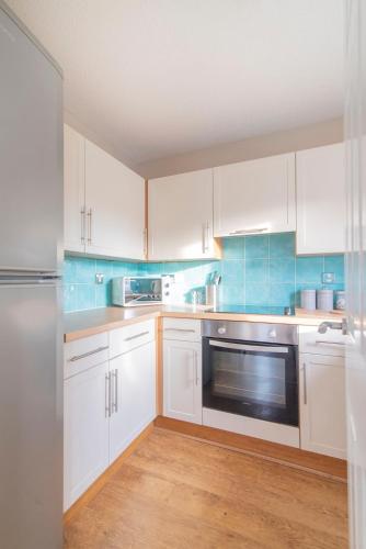 The Cluthar - Ground Floor West End City Centre Rockvilla flat & Parking, Glasgow (photo 9)