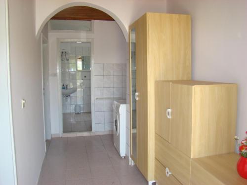 Stone house Zgogo in Gornji Seget
