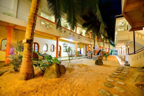 International Beach Hotel & Restaurant