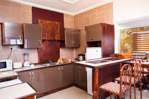 ห้องครัว, Maxwell Court Apartments in นอร์ท ริดจ์