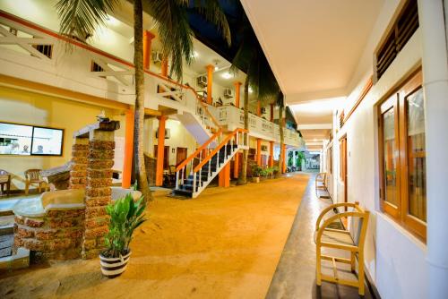 כניסה, International Beach Hotel & Restaurant in Hikkaduwa