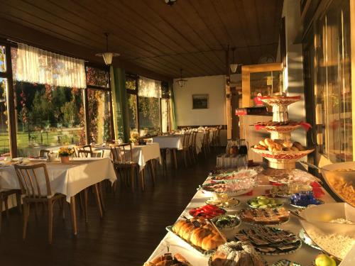 อาหารและเครื่องดื่ม, Landhotel Gasthof Eichhof Natters in อินเนนชตัดท์