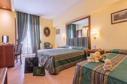 Raeli Hotel Lux - image 2