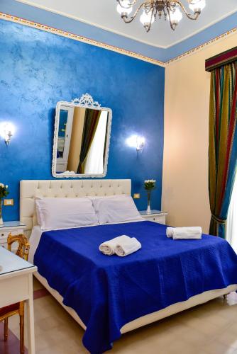 Double Room image 3