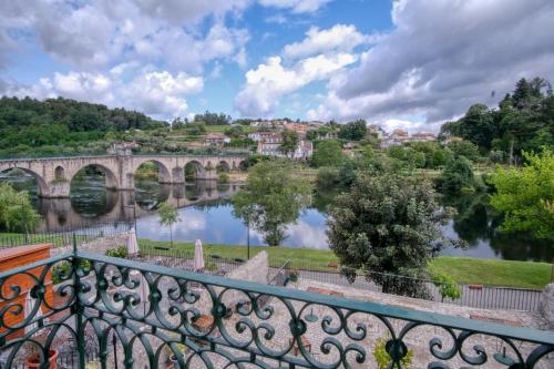  Apartamento Os Poetas, Pension in Ponte da Barca