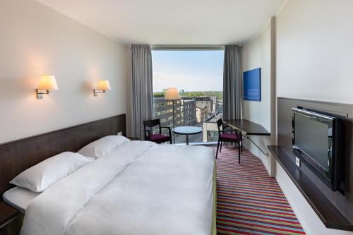 Park Inn by Radisson Meriton Conference & Spa Hotel Tallinn - image 14