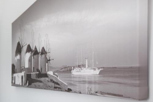 Deluxe Double Room with Sea View image 4