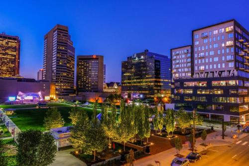 Frontdesk 480 Broad St Downtown Columbus Apts - image 6
