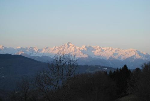 Yourte La Pauzette gîte à louer Boussenac