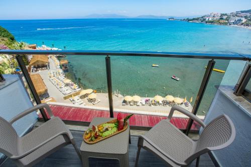 balkon/terras, Marti Beach Hotel in Kusadasi