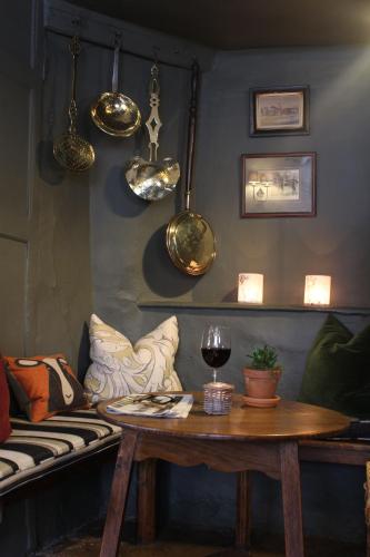 The Lamb Inn - image 9