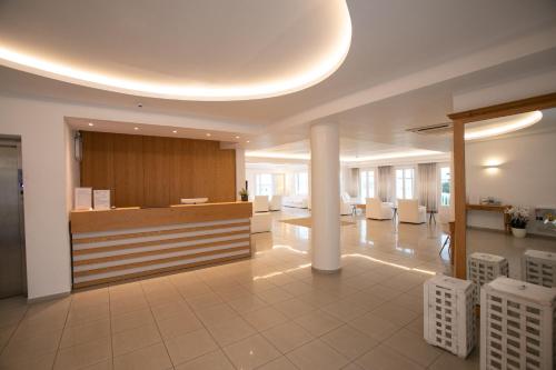 202384385 The George Hotel Mykonos