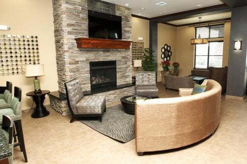 Best Western Plus Williston Hotel & Suites in สนามบิน