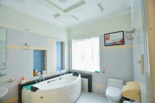 Sea Villa - 22 Bà Triệu (Sea Villa - 22 Ba Trieu) in เฟือง 4