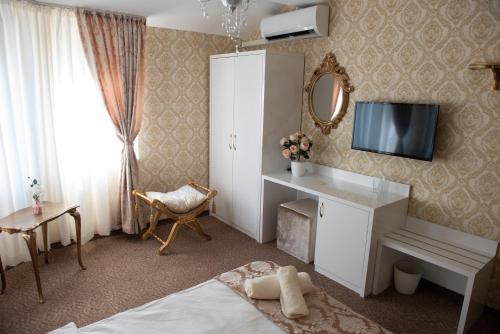 ANTIQUES & GOLD Boutique Hotel - image 8