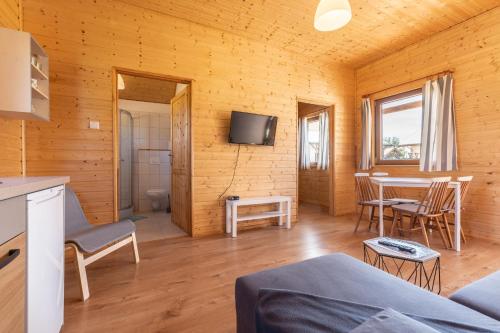 1 bunk bed, 1 sofa bed