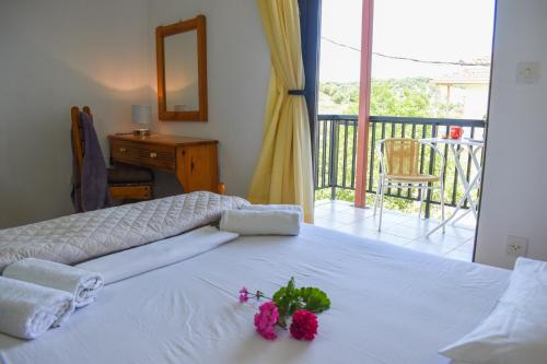  Comfy green studio/just 150m to the beach in Finikounda