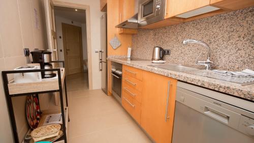 Marina Castillo 302 - image 2