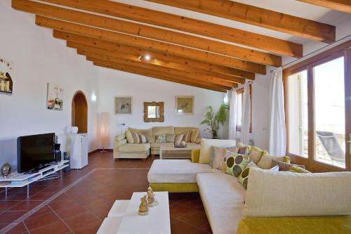 Villa Catalina Polit