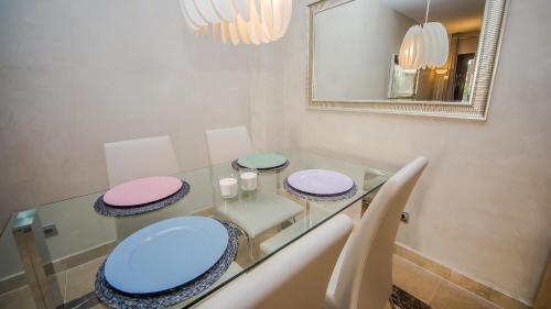 Marina Castillo 302 - image 12