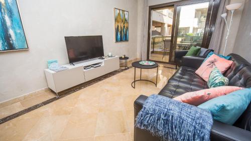 Oprema, Marina Castillo 302 in Villas Puerto