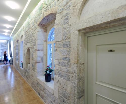 Palace Augubio - image 9