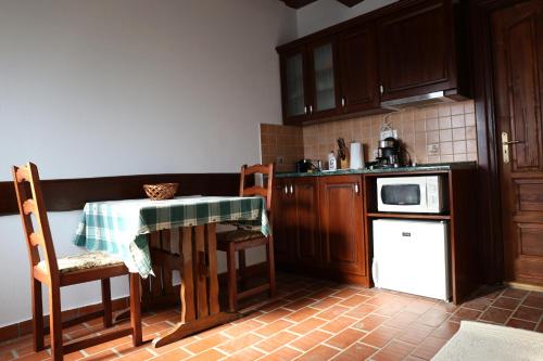 virtuve, Rábagyarmati Apartman II (Rabagyarmati Apartman II) in Rábagyarmat