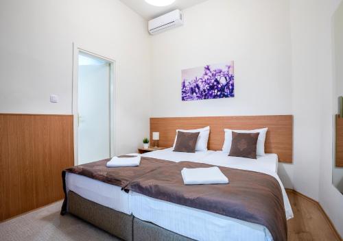 Booking En Suite 3