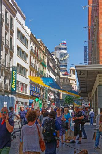 Arenal Suites Puerta del Sol - image 5