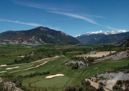  ALTA MONTAÑA - GOLF & RELAX - PIRINEO DE HUESCA - VALLE de TENA in Sabiñánigo