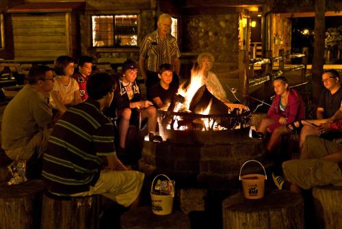 Log Cabins at Meadowbrook Resort