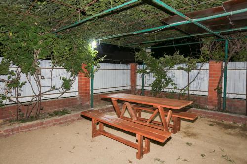 Guesthouse Ruzanna - image 5