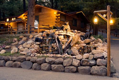 Log Cabins at Meadowbrook Resort