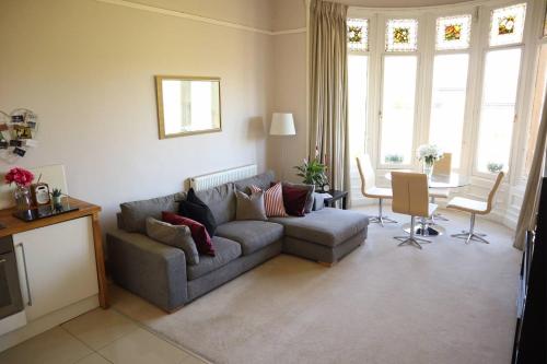 Stunning , Bright West End Property, Hillhead, Glasgow