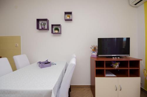 Apartments Mirjana - image 5
