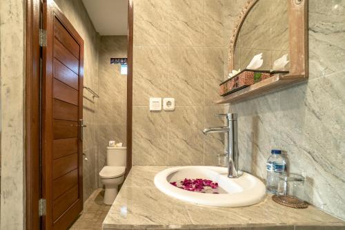 Adi Bisma Inn by Mahaputra-CHSE Certified