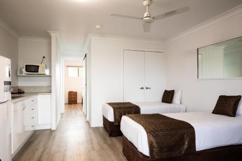 Hotel Settlers in Biloela