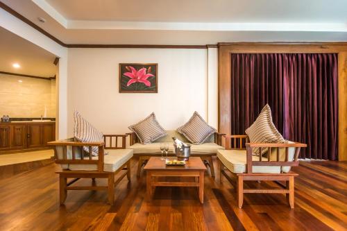 Empress Residence Resort and Spa